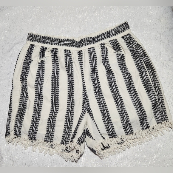 LANE BRYANT 14/16 Black and White Striped Women's Shorts - Picture 1 of 7